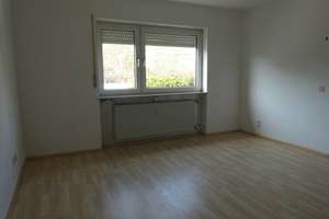 Charmantes Dreifamilienhaus auf großem Grundstück mit vielfältigen Möglichkeiten! – Die vollständige Adresse der Immobilie erhältst du vom Anbieter., 63785 Obernburg am Main – Vorschaubild 4