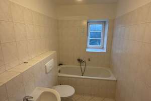 WG-taugliche 3-Zimmer mit Einbauküche, Laminat, Balkon und Wanne in ruhiger Lage!  – Zschopauer Platz 5, 9126 Bernsdorf, Chemnitz – Vorschaubild 10
