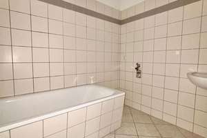 Wohnen in UNI-Nähe -- 2.Zi.-Whg. mit Balkon !! – Wartburgstraße 16c, 9126 Bernsdorf, Chemnitz – Vorschaubild 5
