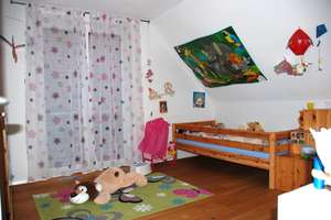 Hochwertige Doppelhaushälfte mit viel Platz, Garten und Wärmepumpe + PV – Die vollständige Adresse der Immobilie erhältst du vom Anbieter., 79227 Schallstadt – Vorschaubild 12