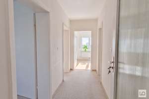 60-iger-Zwei-Fam.haus, großer Garten, 784 qm, Dop.garage +Carport, frei, ruhige Lage Gaimersheim – Die vollständige Adresse der Immobilie erhältst du vom Anbieter., 85080 Gaimersheim – Vorschaubild 4