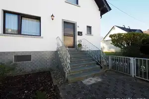 Einfamilienhaus in naturnaher Umgebung von Uchtelfangen! – Neunkirchen (Kreis) – Vorschaubild 2