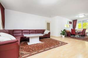 Helle, ruhige 3-Zimmer-Gartenwohnung mit Tiefgaragenstellplatz – ideal für Familien zur Eigennutzung – Die vollständige Adresse der Immobilie erhältst du vom Anbieter., 86156 Kriegshaber, Augsburg – Vorschaubild 5