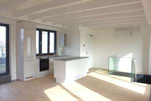 Traumhafte 4-Zimmer Penthouse-Wohnung mit drei Dachterrassen und Blick über Flingern