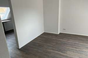 Charmante Dachgeschoss-Wohnung mit Schrägen  in zentraler Lage – Friedrich-Ebert-Straße 29, 30459 Ricklingen (Ortsteil), Hannover – Vorschaubild 5