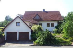 Einfamilienhaus mit großem Garten und Doppelgarage in Witzmannsberg bei Coburg – Anger 18, 96482 Ahorn – Vorschaubild 1