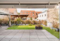 Sonniger Privatgarten