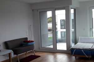Neuwertige 2-Zimmer-DG-Wohnung in Perlach/Ramersdorf, München – München – Vorschaubild 1