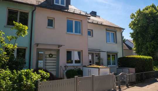 Bild von Modernisiertes Stadthaus in zentraler Lage einziehen und wohlfühlen große Terrasse und Vollkeller