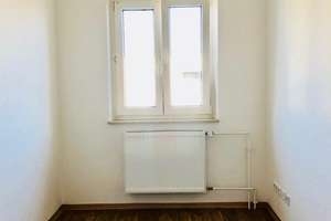 kleines Reihenhaus für Singles oder Paar in Nürnberg Laufamholz – Pommelsbrunner Straße 4, 90482 Laufamholz, Nürnberg – Vorschaubild 4