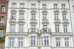 Sanierte 3-Zimmer-Altbauwohnung mit Balkon und Panorama-Elbblick – Bernhard-Nocht-Straße 10, 20359 Sankt Pauli, Hamburg – Vorschaubild 15