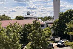 Solide 3 Zimmer Dachgeschosswohnung mit Ausblick und Wintergarten in grüner Hinterhof Idylle – Am Gangsteig 21, 85551 Kirchheim bei München – Vorschaubild 9