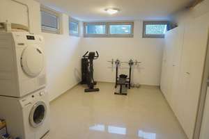 Doppelhaushälfte mit Klima, Penthouse Etage & Premium Ausstattung / Weinkeller – Die vollständige Adresse der Immobilie erhältst du vom Anbieter., 65207 Naurod, Wiesbaden – Vorschaubild 10