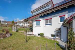 Architektonische Eleganz trifft Wohnwärme - 
Großzügigkeit, Geborgenheit und Stil – Die vollständige Adresse der Immobilie erhältst du vom Anbieter., 72525 Münsingen – Vorschaubild 6