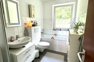Tolle 3,5 Raum Wohnung mit Tageslichtbad Südbalkon und EBK in OB-Königshardt/Schmachtendorf – Die vollständige Adresse der Immobilie erhältst du vom Anbieter., 46147 Sterkrade-Nord, Oberhausen – Vorschaubild 9