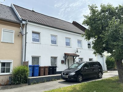 Markt Winzer - 5,4% Kapitalanlage: Vermietetes Wohnhaus m. ca. 220 m2 Wohnfläche in zentraler Lage!