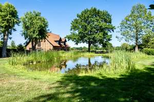 Traumhaftes Pferdeanwesen  mit stilvollem Wohnhaus u. Pferdestallungen auf  parkähnlichem Grundstück – Die vollständige Adresse der Immobilie erhältst du vom Anbieter., 38448 Velstove, Wolfsburg – Vorschaubild 3