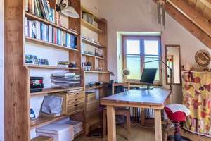raumhafte Galerie-Wohnung im zweiten Obergeschoss. Aufgeteilt auf zwei Ebenen! – Die vollständige Adresse der Immobilie erhältst du vom Anbieter., 82386 Oberhausen – Vorschaubild 17