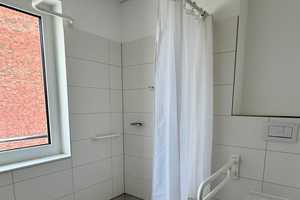 Seniorengerechte helle 2-Zimmer-Wohnung in extravaganter Lage – Stéphanie-Kuder-Straße 3, 30453 Hannover – Vorschaubild 3