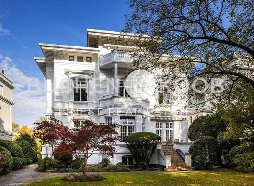 Endetage in einem freistehendem Stadtpalais aus der Gründerzeit mit atemberaubenden Blickachsen 