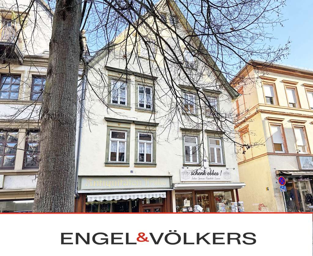 Gewerbe- und Wohnimmobilie - viele Ideen im hist. "Schmuckstück" in der Altstadt