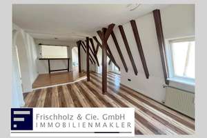 Charmante renovierte 3-Zimmer-Dachgeschoss-Wohnung in Altstadtlage von Lüdenscheid!