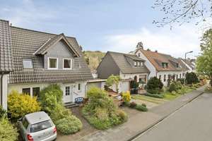 Junges Einfamilienhaus mit Garage in begehrter Lage von Ratingen-Ost – Die vollständige Adresse der Immobilie erhältst du vom Anbieter., 40882 Ost, Ratingen – Vorschaubild 13