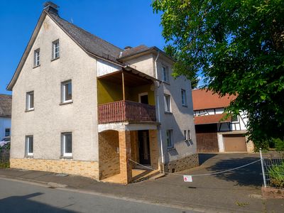 Mehrgenerationenhaus mit Scheune, Werkstatt und großem Hof in Biebertal-Königsberg