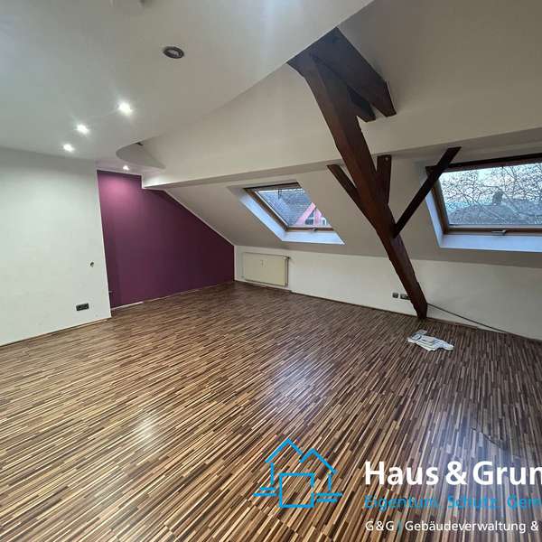 *** charmante 2-Zimmer-Wohnung im Herzen von Aachen ***