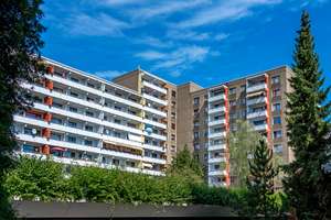 Freundliche 4-Zimmer-Wohnung in Leverkusen Steinbüchel mit großem Balkon!