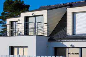 Großzügige Penthousewohnung mit Loggia und Dachterrasse