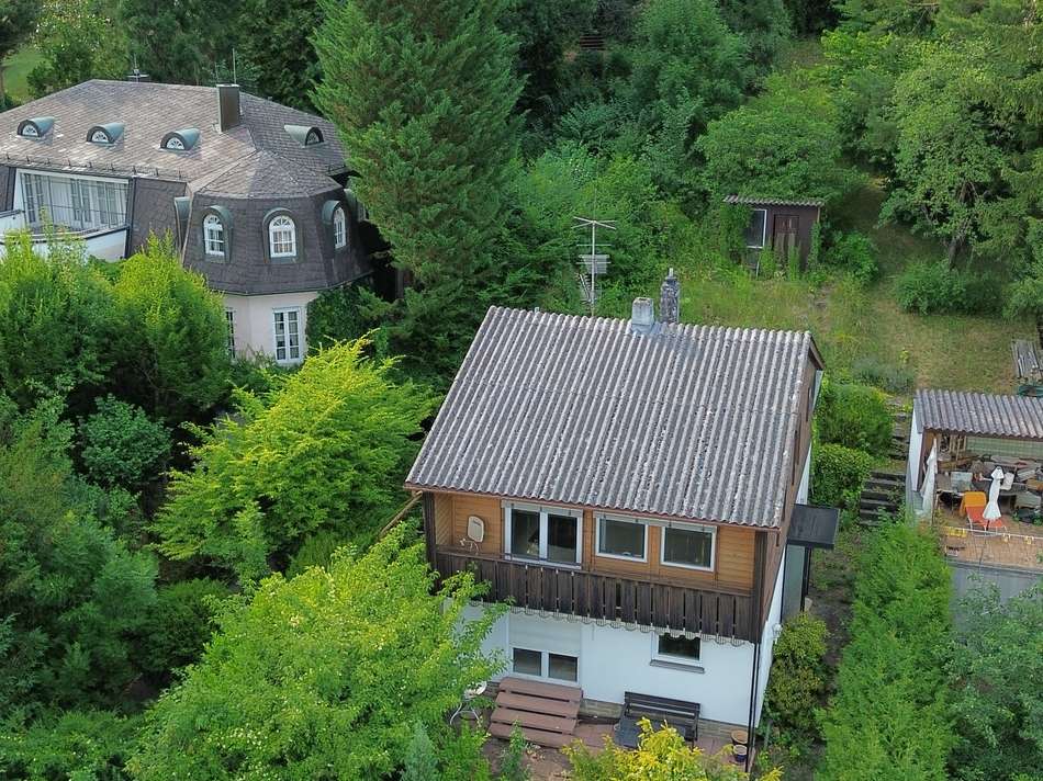 Grundstück mit Abrissobjekt