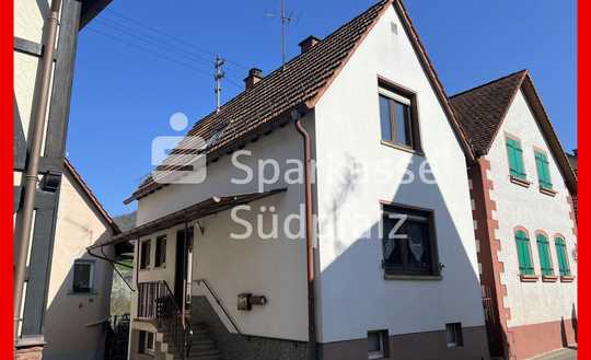 Kleines Wohnhaus, Teilrenoviert