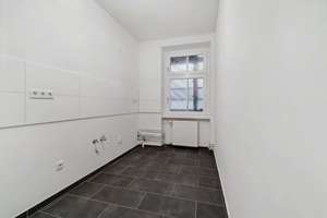 Willkommen in Ihrem neuen Zuhause – einem Ort, der Komfort, Wärme und Lebensqualität vereint – Halskestraße 3, 12167 Steglitz, Berlin – Vorschaubild 4