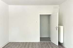 Endlich Platz für Ihre Ideen: Renovierte Wohnung mit Charme! – Rothenfelder Straße 41, 38440 Rothenfelde, Wolfsburg – Vorschaubild 2