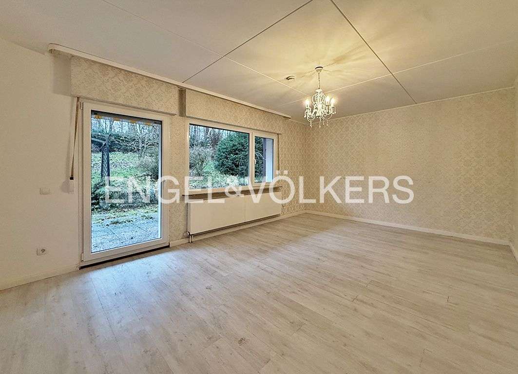 Immobilie in Usingen - Einfamilienhaus mit 7 Zimmern in Waldrandlage - Bild 18