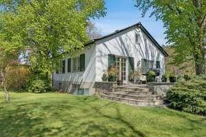 Idyllisches Refugium mit 177 m² Wohnfläche und 2.000 m² Gartengrundstück in Köln-Hahnwald – Die vollständige Adresse der Immobilie erhältst du vom Anbieter., 50996 Hahnwald, Köln – Vorschaubild 2