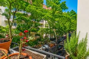 139 m² BERLINER ALTBAUPERLE  •  4 ZIMMER   • STUCK  •   BALKON   •  AUFZUG  •  NAHE KURFÜRSTENDAMM – Die vollständige Adresse der Immobilie erhältst du vom Anbieter., 10711 Halensee, Berlin – Vorschaubild 18