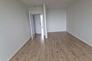 Frisch Renovierte 2-Zimmer-Wohnung in Köln-Finkenberg! – Theodor-Heuss-Straße 16, 51149 Finkenberg, Köln – Vorschaubild 2
