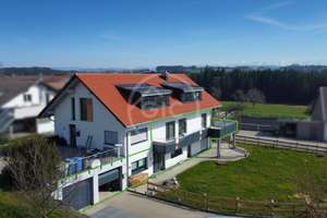 Panoramawohnen auf höchstem Niveau – Exklusive 260 m² mit Alpenblick & umlaufendem Sonnenbalkon – Die vollständige Adresse der Immobilie erhältst du vom Anbieter., 88145 Hergatz – Vorschaubild 1