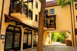 **ALTSTADT ** Großzügige 1- ZKB Wohnung mit Balkon in TOP Lage Nähe Maxstraße (VERMIETET) – Ulrichsgasse 7A, 86150 Lechviertel, östl. Ulrichsviertel, Augsburg – Vorschaubild 15