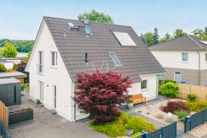 Modernes Einfamilienhaus auf liebevoll angelegtem Grundstück - In unmittelbarer Seenähe – Die vollständige Adresse der Immobilie erhältst du vom Anbieter., 15712 Königs Wusterhausen – Vorschaubild 2