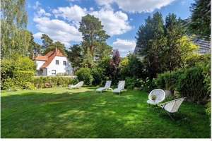 In traumhafter Lage - Exquisites Architektenhaus mit Südgarten