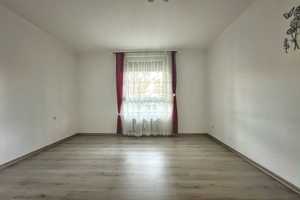 3,5-Zimmer-Wohnung mit Balkon und Außenstellplatz in ruhiger Lage in Schwäbisch-Gmünd
 – Ostalbkreis – Vorschaubild 4