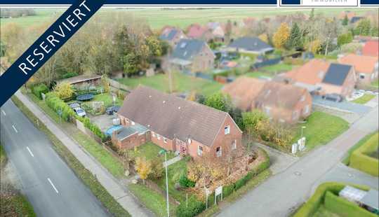 Bild von Gepflegtes Landhaus auf großem Grundstück