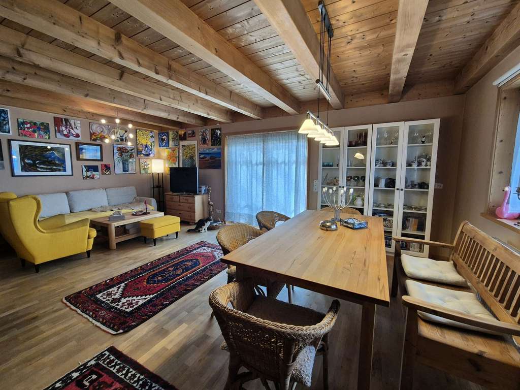 Immobilie in Amerang - Viel Platz für Ihre Zukunft: Regionales Holzhaus mit separater Einliegerwohnung in Amerang - Bild 3