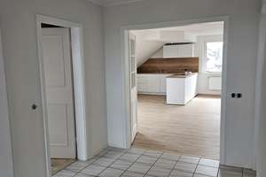 Helle 2,5-Zimmer Wohnung mit Balkon, neuer Küche und Einbauschränken in Leopoldshöhe – Rehweg 6, 33818 Leopoldshöhe – Vorschaubild 14