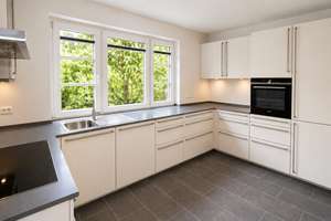 Wohnen mit Raum & Privatsphäre: 207 m² Haus, 1.110 m² Garten, Garage & Sauna – 22417 Langenhorn, Hamburg – Vorschaubild 8