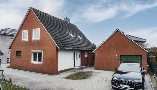 Bild von Lebensqualität pur: Willkommen daheim! Frisch renoviertes Einfamilienhaus zur Miete!