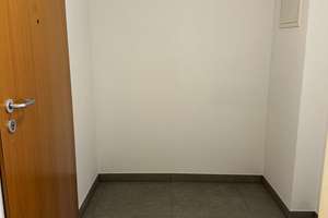 Ruhiges, frisch renoviertes Appartement mit West-Balkon und neuer EBK – 81539 Obergiesing, München – Vorschaubild 10
